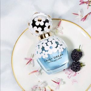 Daisy Dream by Marc Jacobs way de toillette 30 ml